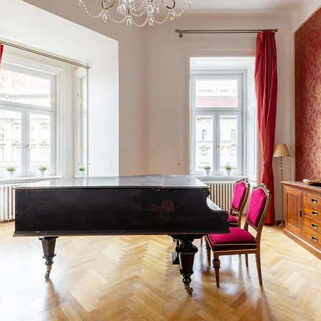 Summit Sanctuary Budapest